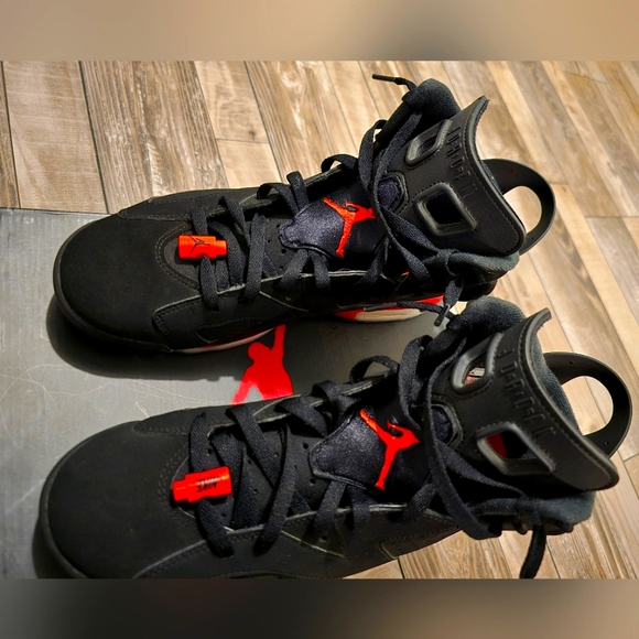 Air Jordan 6 Retro Black Infared - Picture 1 of 8